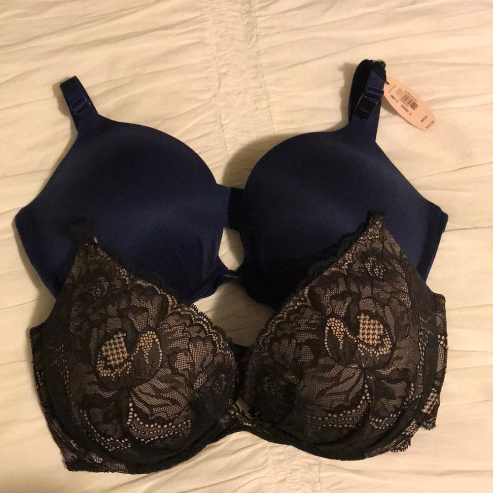 2 Victoria’s Secret Fabulous line bras